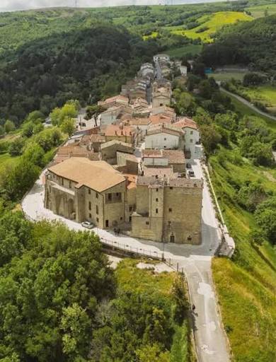 Celle di San Vito, il paese foggiano più piccolo della Puglia con 150  abitanti, ha avanzato una curiosa proposta 😊 LEGGI QUI ⬇️  https://cityne.ws/UQptl