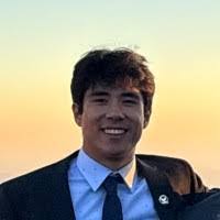 Alex Kosinski's Instagram, Twitter & Facebook