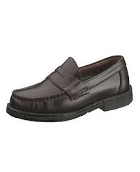 Get the lowest price on your favorite brands at poshmark. Hush Puppies Kids Shoes Little Boy Or Boys Lincoln Leather Classic Penny Loafer Kids Boys 8 20 Macy S Kids Loafers Hush Puppies Kids Kid Shoes
