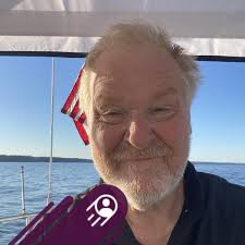 Identify 23' swing keel sailboat?