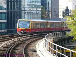 Berlin zoologischer garten, zoologischer garten, s+u zoologischer garten (fr); S Bahn Berlin Br 481 Unterwegs Auf Der S7 Dieser Zug Fahrt Um 09 52 Im Bahnhof Zoo Ab Aber Nicht Nach Kopenick Wie Fahrtzielanzeiger Auf Dem Bahnbilder De