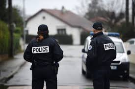 Deux semaines plus tard, hubert caouissin. Stuer O2djyxm