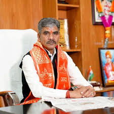 Santosh - साजा विधानसभा क्षेत्र के लोकप्रिय विधायक श्री Ishwar Sahu जी को  जन्मदिन की हार्दिक शुभकामनाएं। माँ बम्लेश्वरी से आपके उत्तम स्वास्थ्य ...