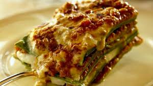 Fate cuocere le lasagne in forno caldo a 200° per circa 25 minuti. Lasagne Verdi La Ricetta Cibovagare
