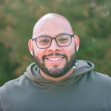 Happy Fri-YAY and welcome back to Week 4 of our Camp Director Spotlight  ⚡Let's hop