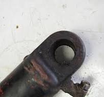 Ditch Witch 151-040 Hydraulic Blade Lift Cylinder off 3500 Trencher after  Ser3K0983