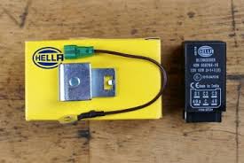 Besonders im bereich der elektrotechnik sind diese art von schaltungen für kleine wechselspannungen erforderlich und im. Hella Blinkgeber Ihc Mccormick Ersatzteile Speziell Fur Altere Ihc Mccormick Traktoren