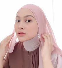 Syafna menjual aneka jilbab model terbaru dengan harga grosir termurah. Cara Memakai Hijab Pashmina Terbaru Di 2020 Cocok Dipakai Ke Segala Acara