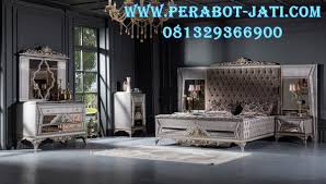 Set Kamar Tidur Elegan Roxy Tempat Tidur Mewah Elegan Di 2020 Set Kamar Tidur Tempat Tidur Kemewahan