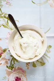 Creme Chantilly Au Mascarpone Recette Et 3 Astuces Un Dejeuner De Soleil Recette Creme Chantilly Creme Pour Gateau Creme Mascarpone Pour Gateau