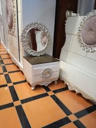 تتميز موبليات كنوز أرت بمجموعة متميزة من غرف النوم والسفرة والصالون والانتريه باستايلات مختلفة وترضى كل الاذواق Bed Design Modern Bed Design Modern Bedroom