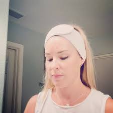 A little “at home” skin love to recover my skin from the over indulgences  lately!, •, •, #Cleanse #dermaplane #enzymemask #redbluelighttherapy , •,  •, Message me to schedule yours!! 😘