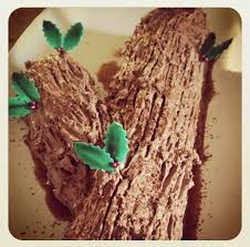 The chocolate biscuits will slowly soak up the cream and become soft and fluffy, just like the inside of a chocolate cake, seriously, it's magic! Chocolate Ripple Log Quick Simple No Bake Christmas Dessert