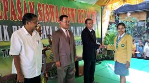 Ini adalah laporan tentang training smk pariwisata by sok5rahmat. Pelepasan Siswa Smk Pariwisata Dan Ti Mengwitani Tahun 2017 2018 10 Ribu Lulusan Kuasai Pasar Nasional Dan Internasional