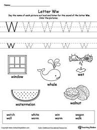 Free Words Starting With Letter W Worksheet Teach The Beginning Letter Sound By Saying The Name Preschool Letters Letter W Activities Letter W Worksheets