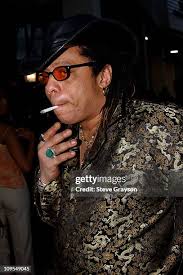 1,711点のJames Graysonの写真と高解像度写真