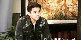 Nampaknya, adik mendiang olga syahputra itu akan menikah tahun ini. Berbaju Pengantin Billy Syahputra Elvia Cerolline Segera Nikah Dream Co Id