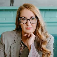 Sara Barry's Instagram, Twitter & Facebook