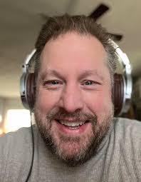 Eric Pound's Instagram, Twitter & Facebook