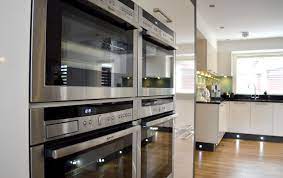 Here are some of the best smart kitchen devices we could find to help you get inspired. A High Tech High Spec Kitchen Minimalistisch Kuche Sonstige Von Kitchen Design Centre Houzz