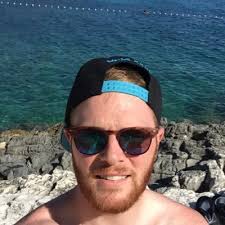 Gavin Farrell (@Gav_F)