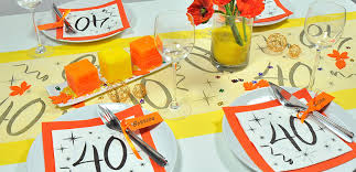 Viele haben das gefühl, das leben sei mit dem 40. Tischdekoration Zum 40 Geburtstag In Gelb Und Orange