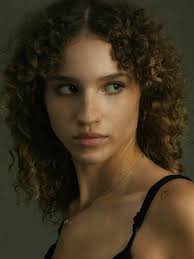 Tia Rollins's Instagram, Twitter & Facebook