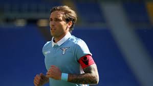 Lucas rodrigo biglia (spanish pronunciation: Lucas Biglia Admits He Doesn T Know If He Will Join Lazio Training Camp Amid Ac Milan Interest 90min