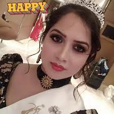 Deepali Kaur's Instagram, Twitter & Facebook