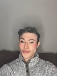 life be lifin' 🤷🏻‍♂️🥲 just some updated/current pics👌🏻😉 . . . . #gay  #cute #hot #lgbtq #lgbt #follow #like #fyp