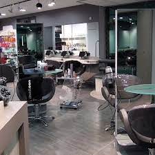 Nos fauteuils massant vous permettront de vous relaxer. St Priest David Son