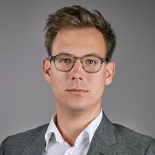 Commercial Court Gives Important Guidance