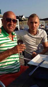 Zijn marokkaanse vader heeft hij nooit gekend. Kleine Kinderen Worden John Van Den Heuvel Facebook