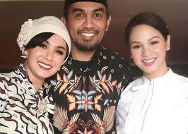 View this post on instagram. Dunia Selebriti Tengah Berduka Berikut Deretan Artis Yang Meninggal Di Awal Tahun 2020 Pikiran Rakyat Cirebon