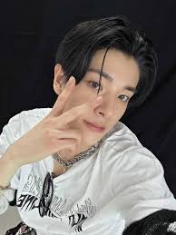 Aaaa yeheyy!! En-o'clock is backkk!!😭😭 I'm so happy!!🥹😭 It's healing  time