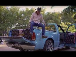 Durante o confinamento li muitos jornais, consumi muitas notícias, assustado com isto tudo, lembrou o ator, que … De Pisadinha Em Pisadinha Paulo Pires Letra De La Cancion Cifra Club