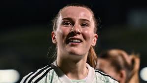 Carrie Jones: Wales midfielder moves to Swedish club IFK Norrkoping