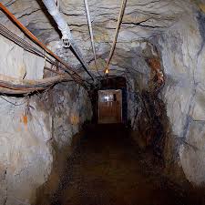 For An Unforgettable Experience Descend To The Depths Of Bendigo S Underworld At Central Deborah Gold Mine And Discover Canon Photography Bendigo Underground