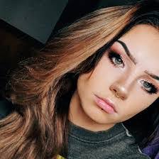 Amber Pelletier's Instagram, Twitter & Facebook