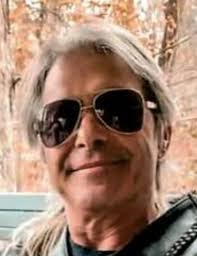 Scott Dooley's Instagram, Twitter & Facebook