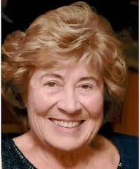 Ann Straub's Instagram, Twitter & Facebook