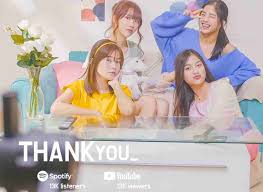 Dengan paras yang mempesona dan penampilan yang begitu menarik, tentu saja banyak pemuda yang tertarik padanya. Benarkah Girlband Starbe Bubar