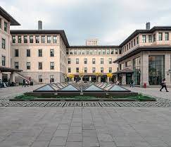 Bilimsel analiz gücü gelişmiş, teknoloji ile gelen değişimi izleyen ve yönlendiren, disiplinlerarası düşünebilen mühendisler yetiştirmeyi hedefleyen mühendislik fakültemiz. Akdo Mermer Mozaik Ve Lamine Dogal Tas Koc Universitesi Muhendislik Fakultesi