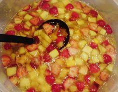 Bunte Wodka Bowle Von Inschallah Chefkoch Wodka Bowle Bowle Rezept Mit Wodka Wodka