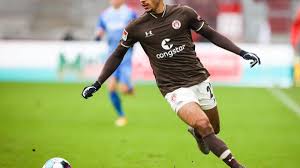 Er konnte beim kiezklub im vergangenen halben jahr vertrauen tanken und markierte sieben tore und drei vorlagen in 21 zweitligapartien. Marmoush Reveals Ginczek Advised Switching To Fc St Pauli Teller Report