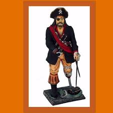 Pirate figurine statue kaperer privateer corsair buccaneer sculpture decoration. Life Like Pirate Statue Is Handcrafted From Resin And Measures 14 L X 19 W X 42 H Life Like Pirate Statue Has The Typ Captain Hook Life Size Statues Life Size