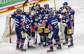 The eisbären have won the del championship more times than any other team. Eisbaren Berlin Und Grizzlys Wolfsburg Spielen Um Die Meisterschaft