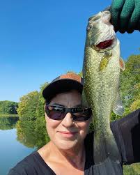 The fish are biting today! 🎣😎👍🏼 #beartownlakes