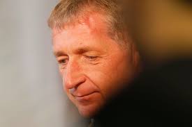 Jason McCaslin ze Sum 41: Vydělávat si na živobytí hudbou je úžasné