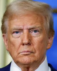 Video Hero cop reunites with boy he rescued from pond